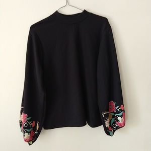 Zara Floral Detail Bell Sleeve Top Black